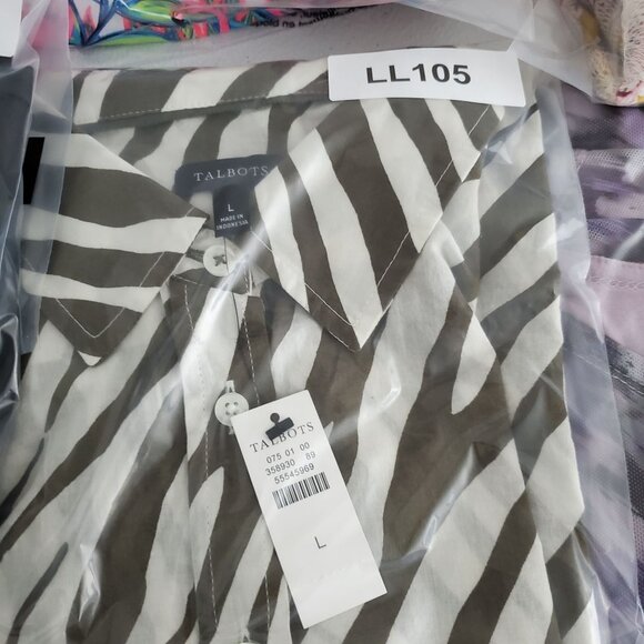 Talbots Womens Aimal Print Button Up Blouse Size L Long Sleeve Light Weight NWT - Picture 9 of 9